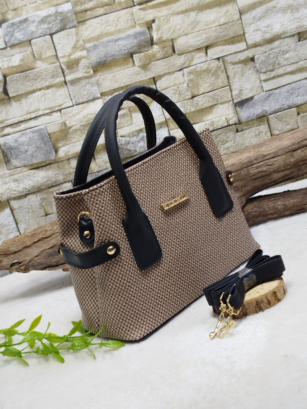 کیف دوشی زنانه صندوقی کار مشهد طرح (A sand 01)