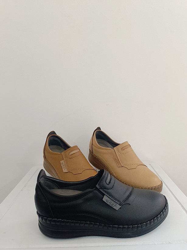 کفش طبی زنانه چرم آیدا طرح (p shoes 07)