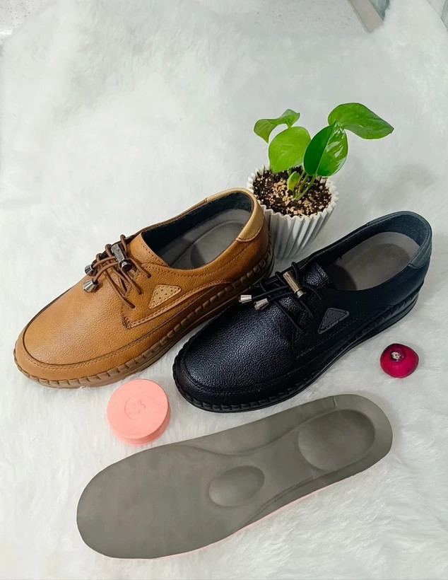 کفش طبی زنانه چرم بندی لئون طرح (p shoes02)